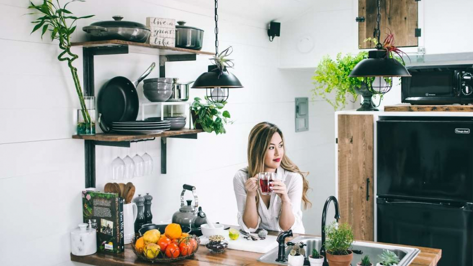 The all-natural way to whiten teeth and freshen breath with something you already have in your kitchen